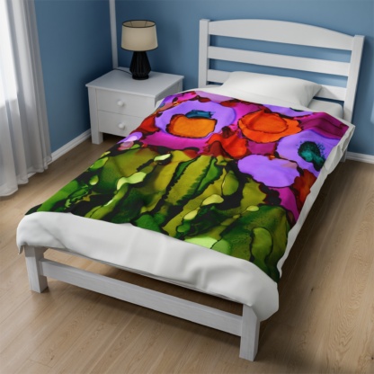 Floral Field: Velveteen Plush Blanket - Image 11