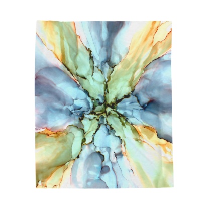Gentle Flower: Velveteen Plush Blanket - Image 9