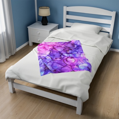 Violet Dream: Velveteen Plush Blanket - Image 7