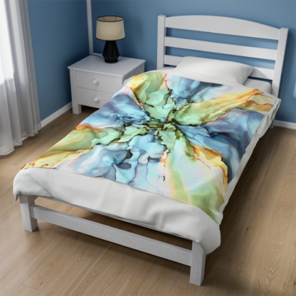 Gentle Flower: Velveteen Plush Blanket - Image 11