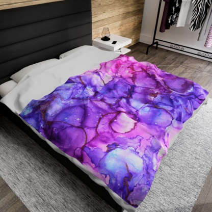 Violet Dream: Velveteen Plush Blanket - Image 4