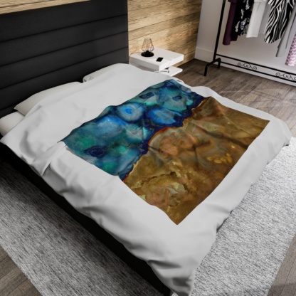 Geode: Velveteen Plush Blanket - Image 12