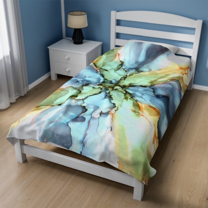 Gentle Flower: Velveteen Plush Blanket