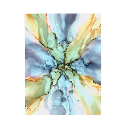 Gentle Flower: Velveteen Plush Blanket - Image 5